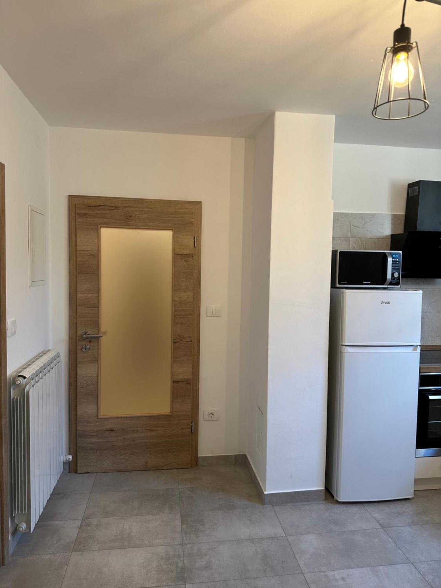 Apartma Anze Samec Dobravlje Exterior photo
